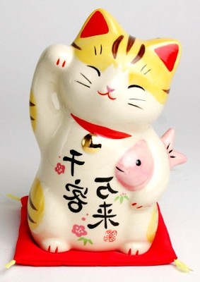 японский красивый кот игрушка